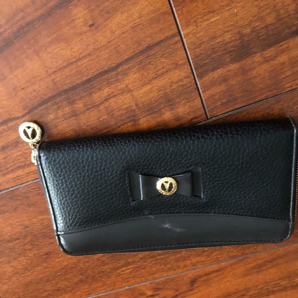Wallet - Picture 1 of 3